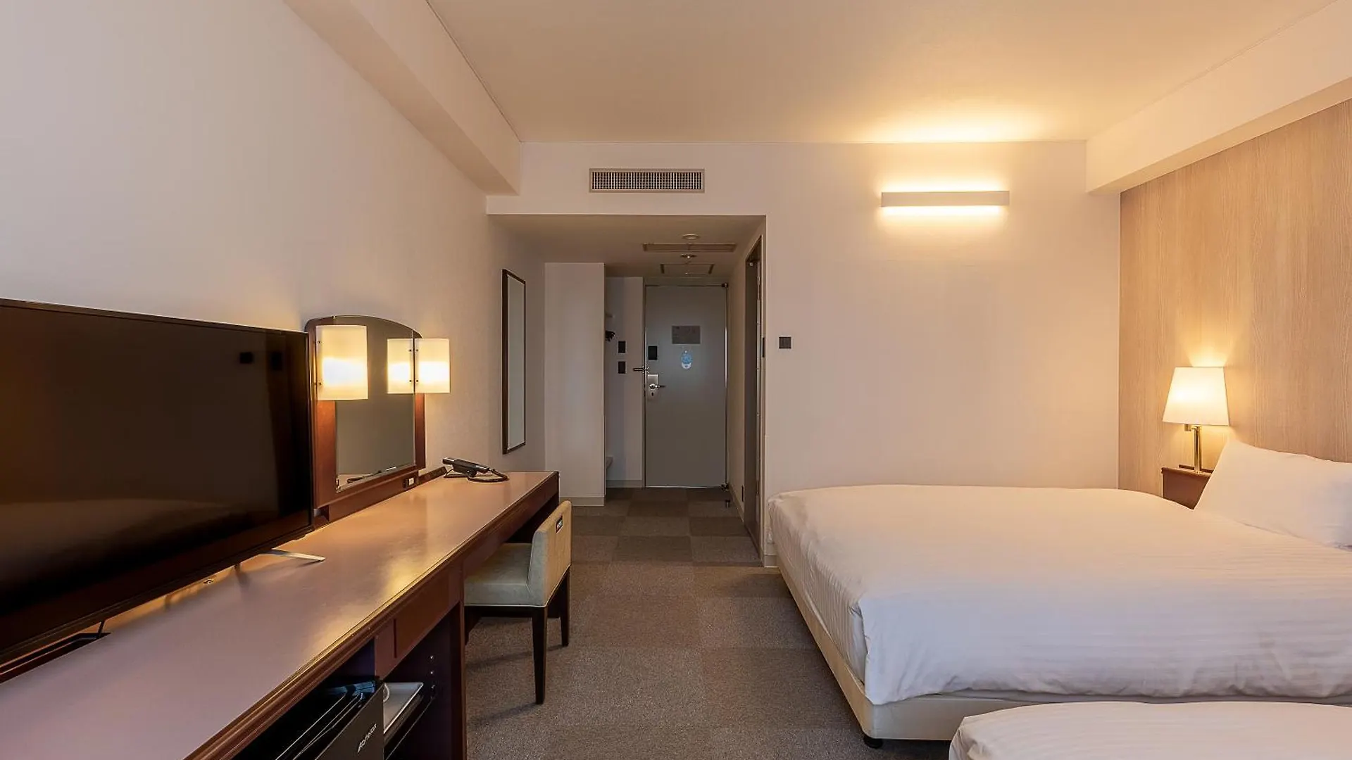 Court Hotel Asahikawa 3*,